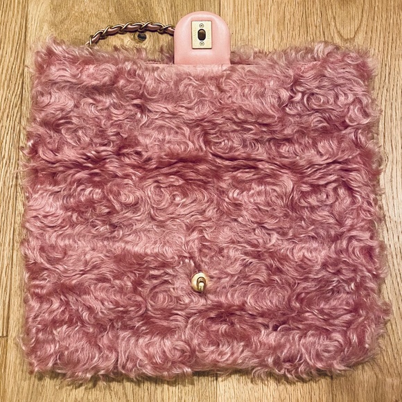 Chanel Handbag - Picture 4 of 12